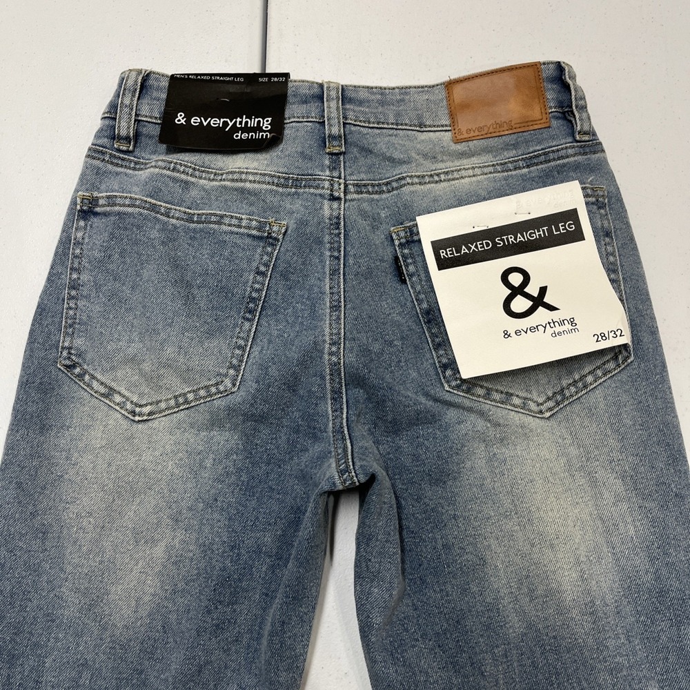 & Everything Denim Jeans Relaxed Straight Leg Size 28/32 Distressed Light Wash - Picture 4 of 16